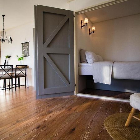 T'Hus Bed & Breakfast Katlijk エクステリア 写真