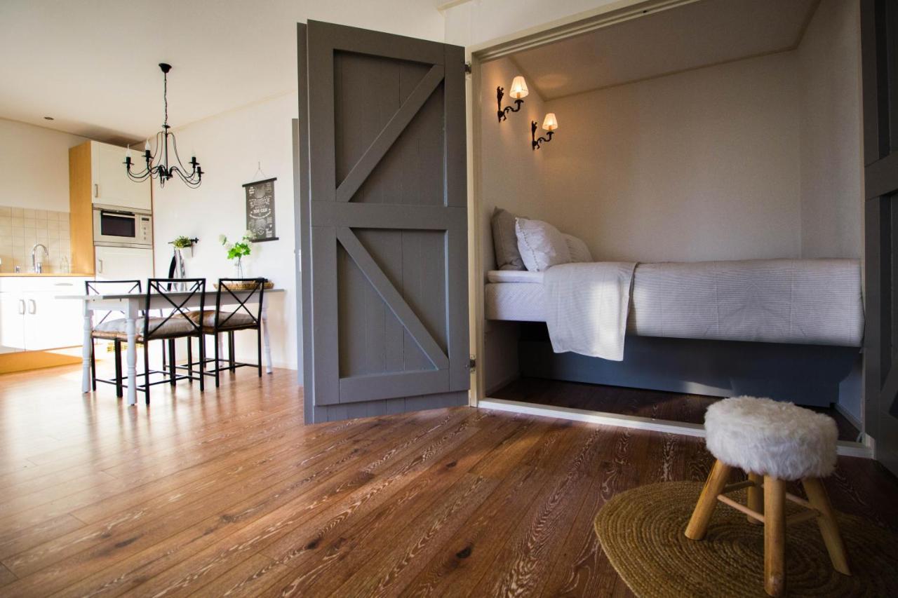 T'Hus Bed & Breakfast Katlijk エクステリア 写真