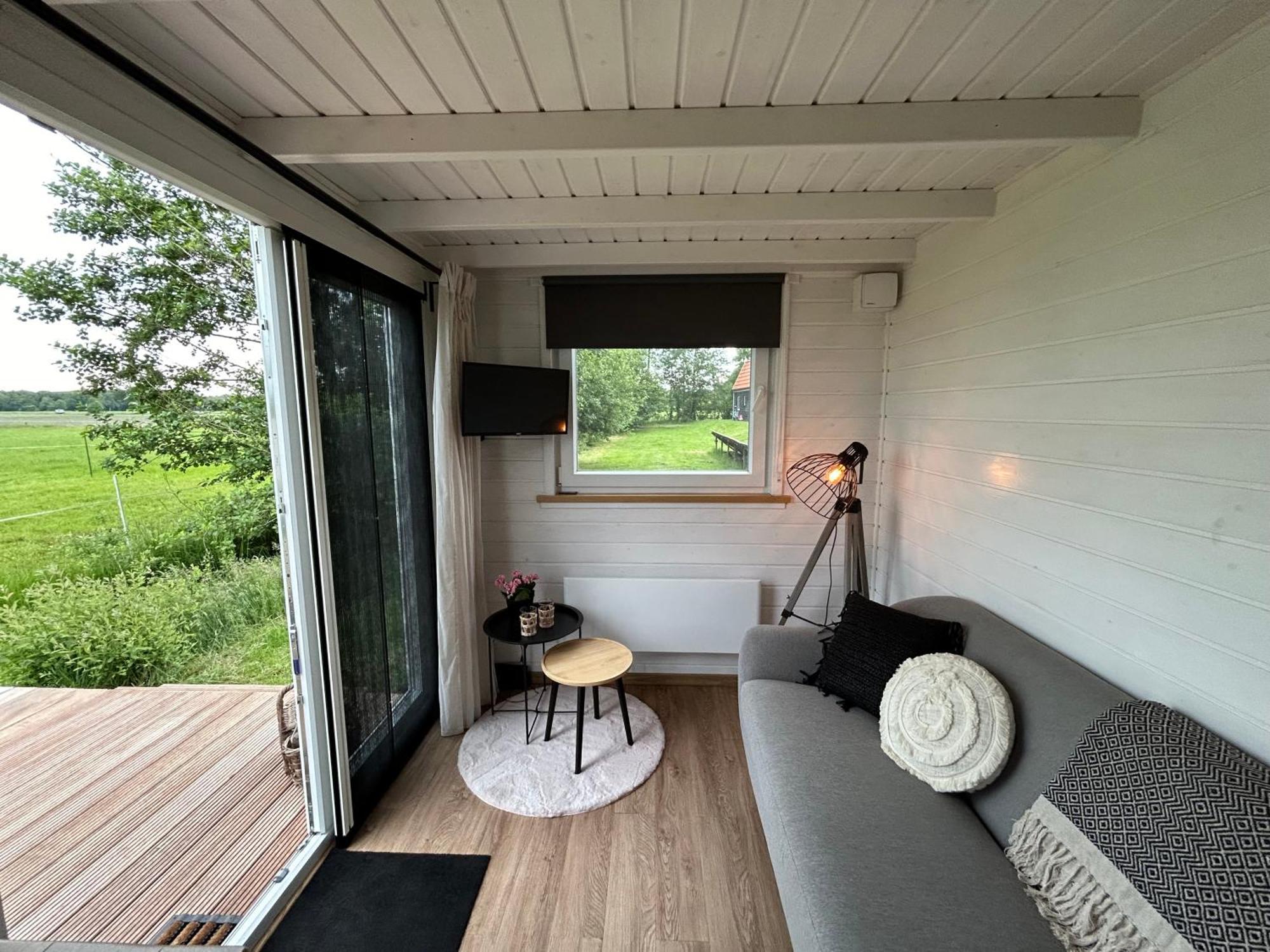T'Hus Bed & Breakfast Katlijk エクステリア 写真