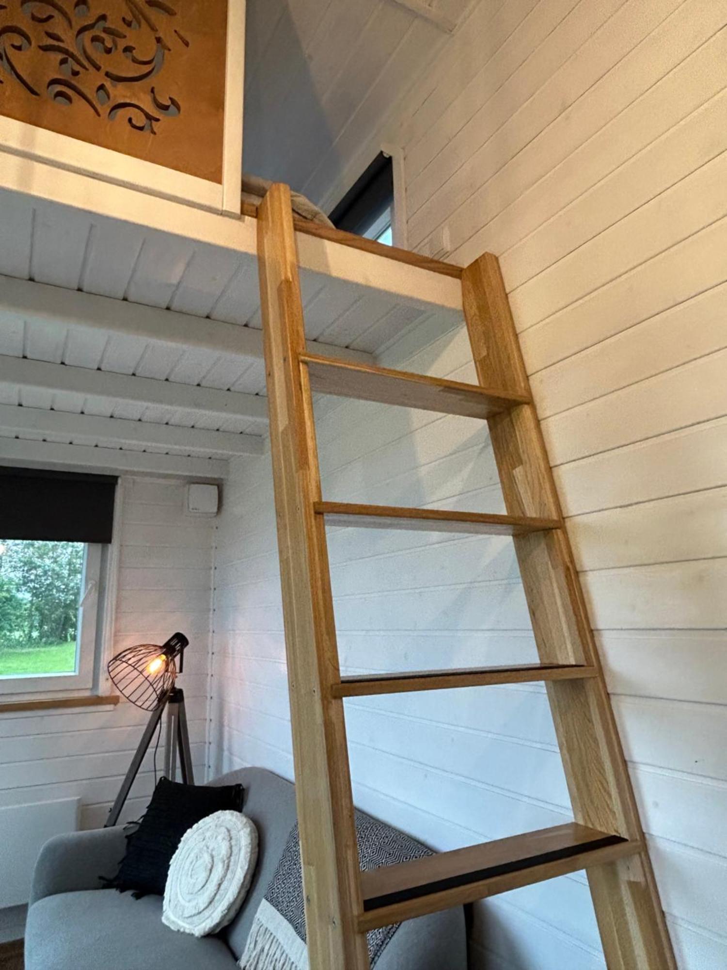 T'Hus Bed & Breakfast Katlijk エクステリア 写真